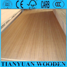 1220 * 2440mm AA Grade Línea recta Teak Plywood para muebles